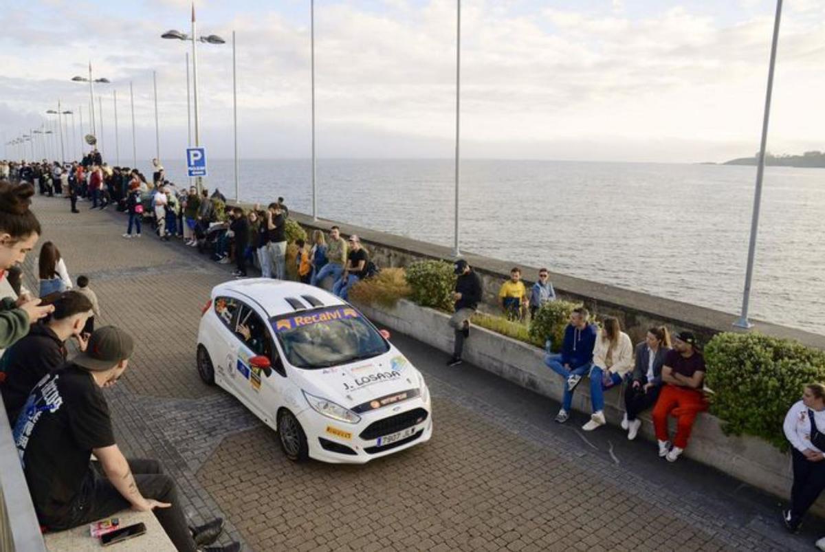 Coches participantes, en Sanxenxo. | FdV