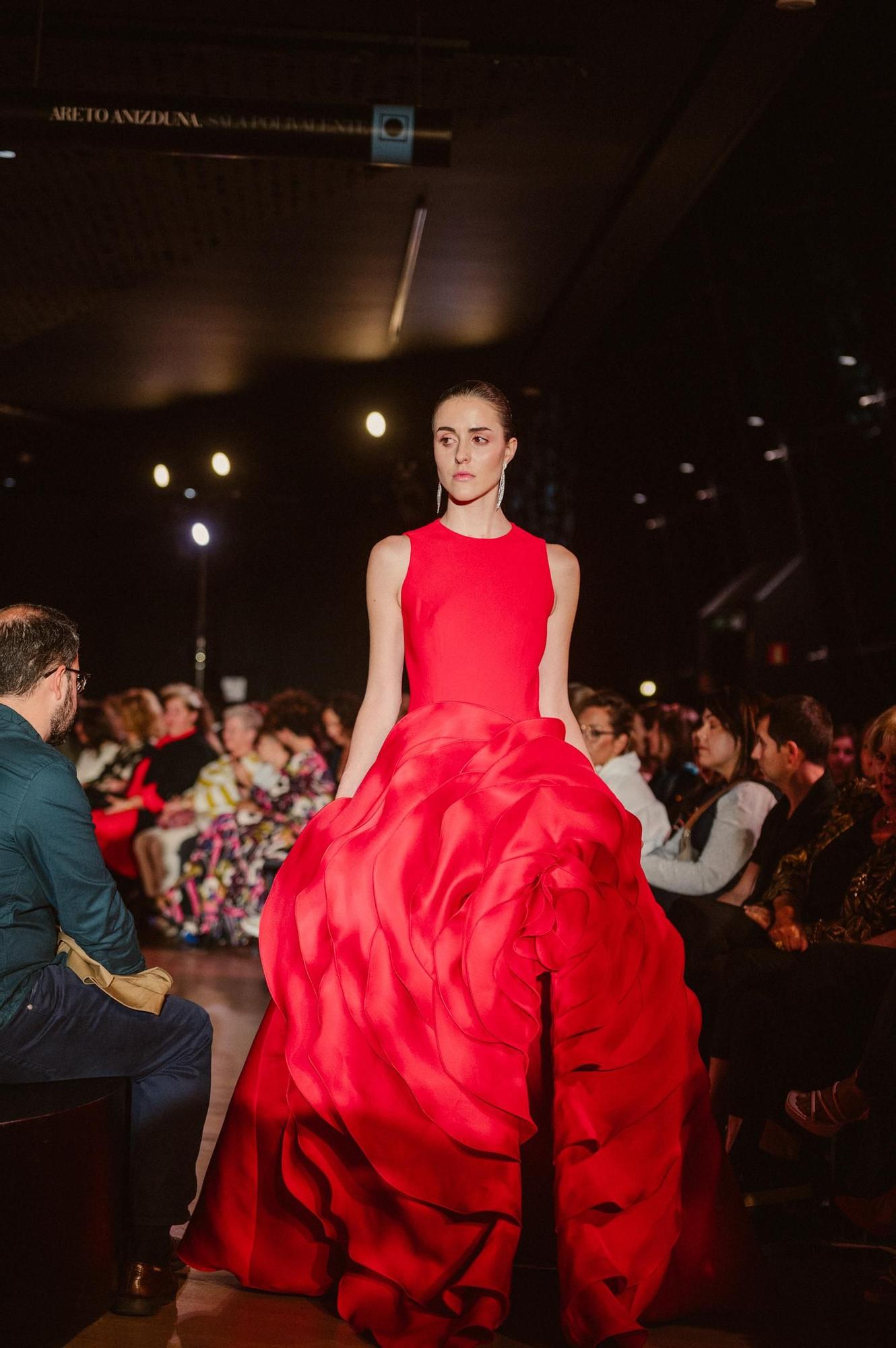 Isabel Sanchis triunfa en el Museo Balenciaga
