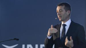 Indra pateix a l’Ibex 35 entre rumors sobre el possible relleu d’Escribano