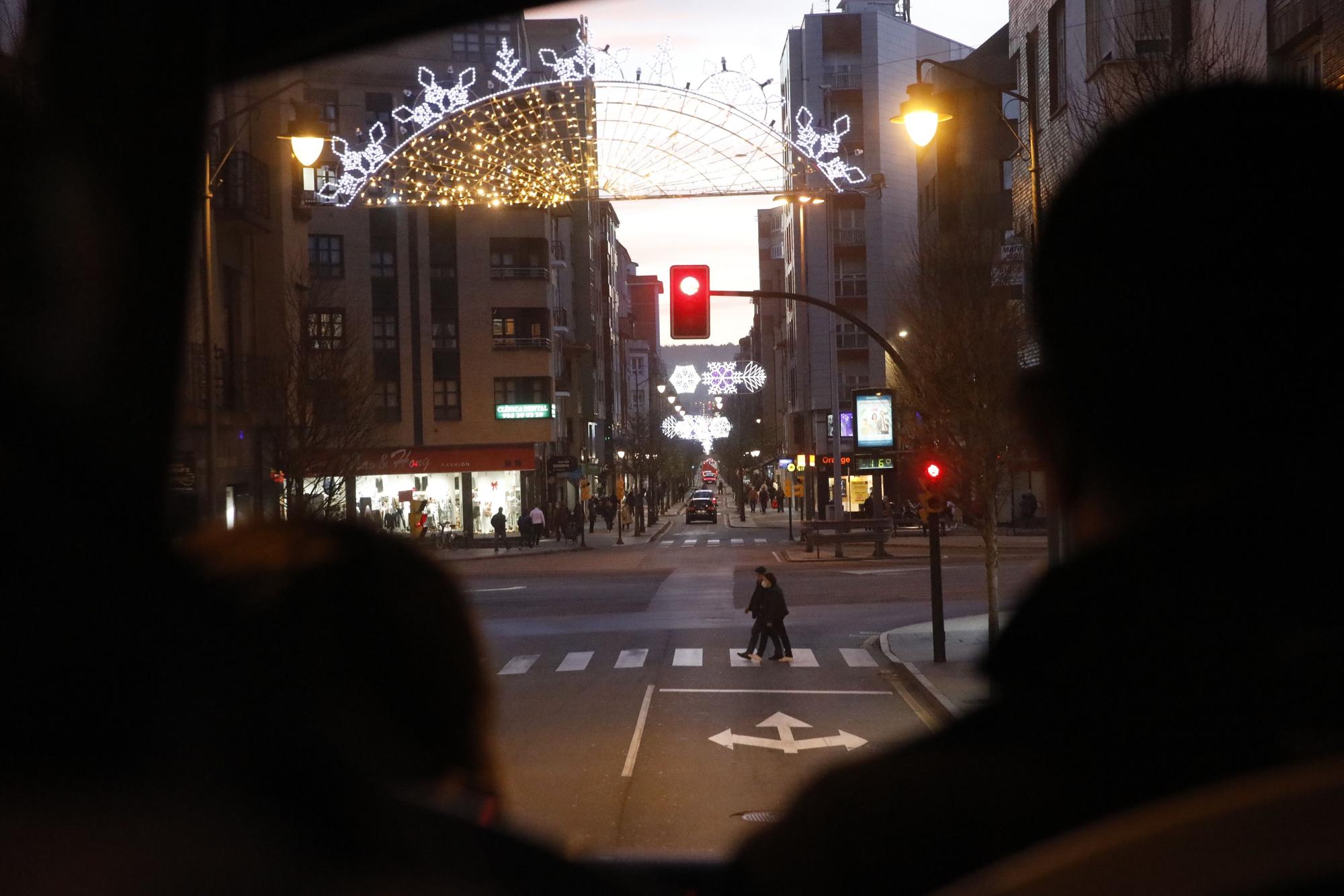 El recorrido del Navibús por los barrios, en imágenes