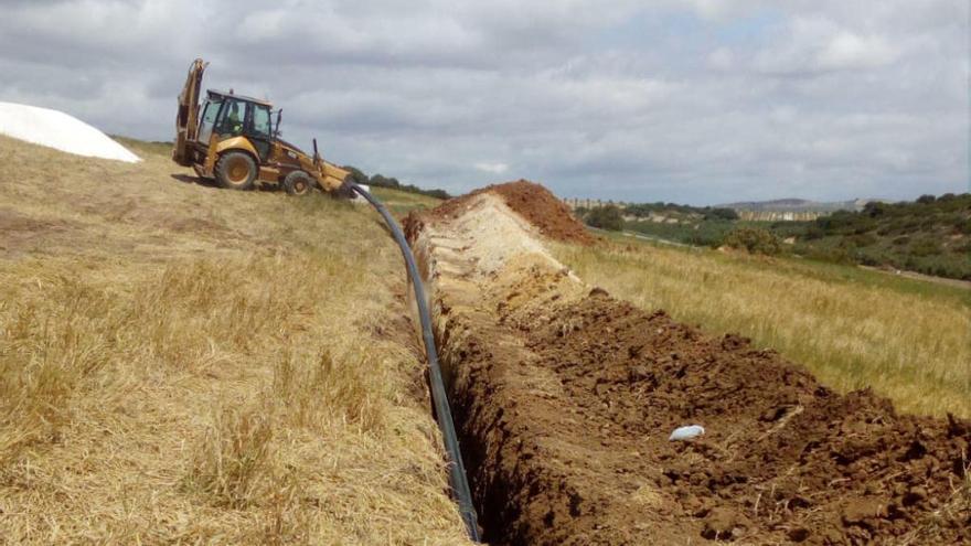 Obras en la red de saneamiento del municipio.