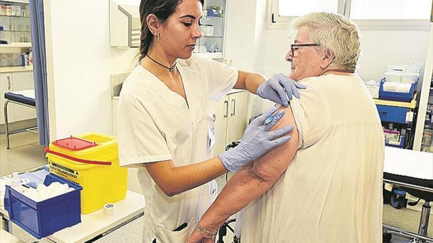 Sanidad ‘asegura’ la vacuna contra la gripe