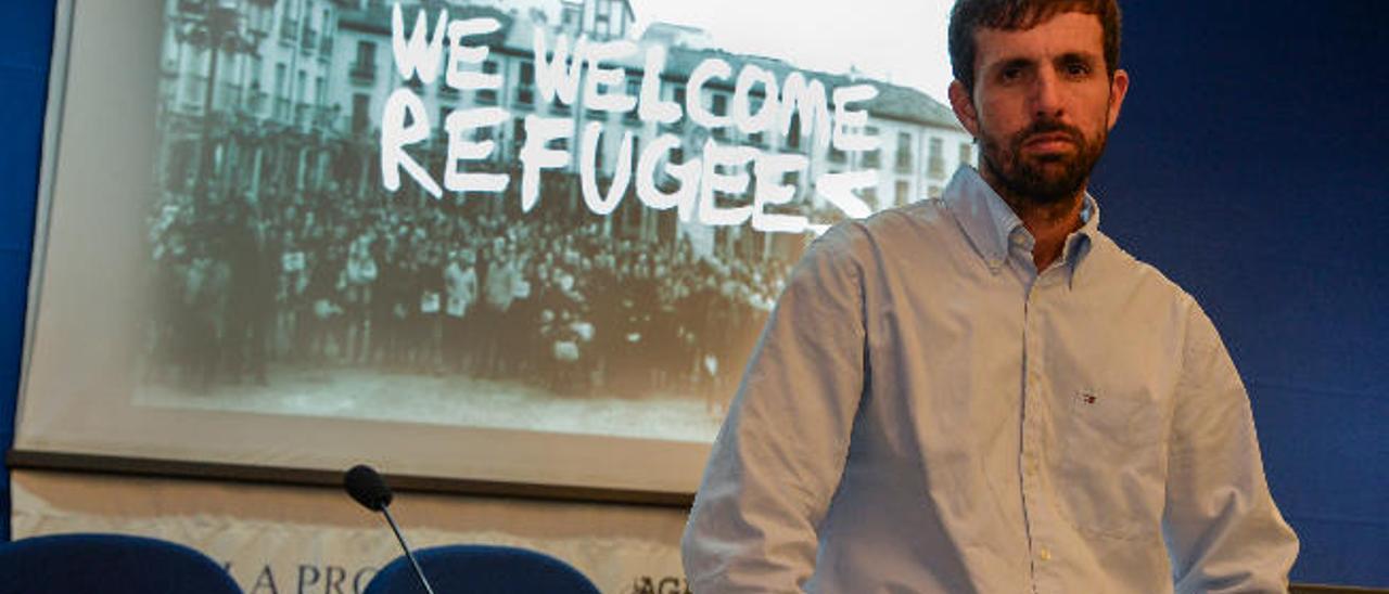 David Fuertes: &quot;La política de la UE agrava la crisis de los refugiados&quot;