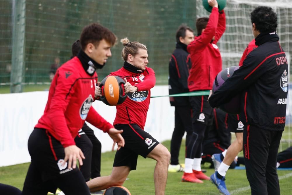 El Dépor vuelve a entrenar tras ganar al Osasuna