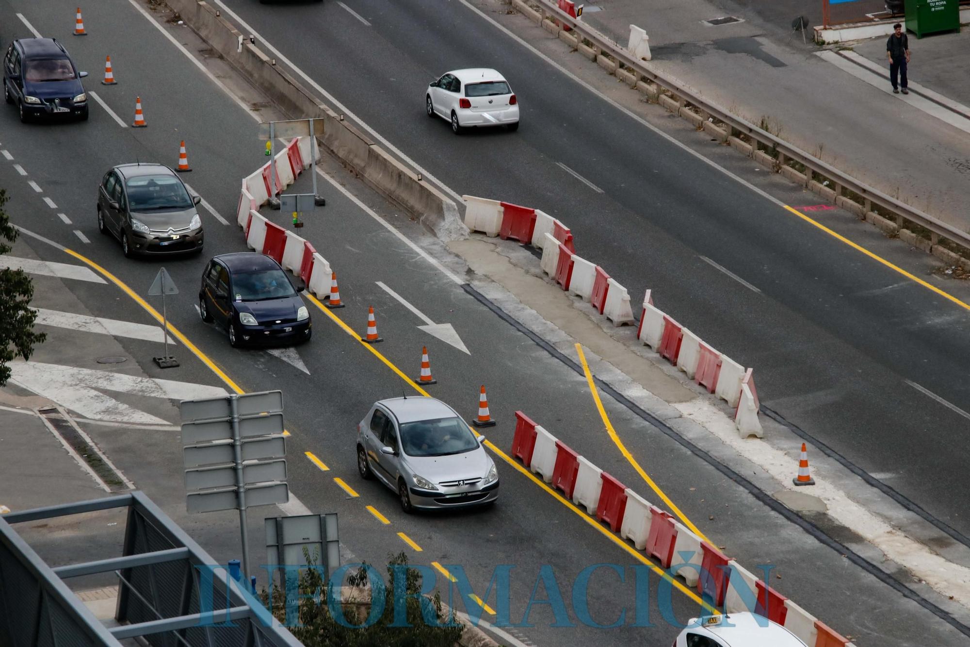 Retenciones y cortes de tráfico por las obras de la rotonda norte en Alcoy