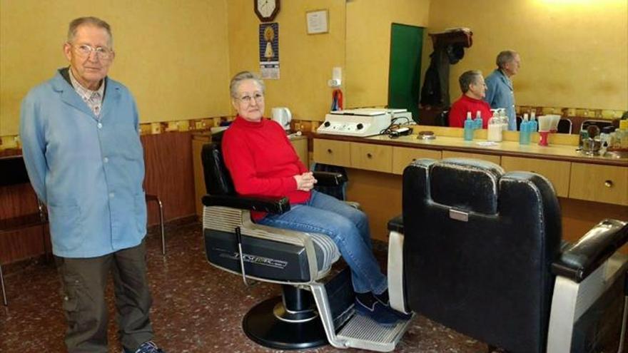 La localidad se queda sin su querido barbería