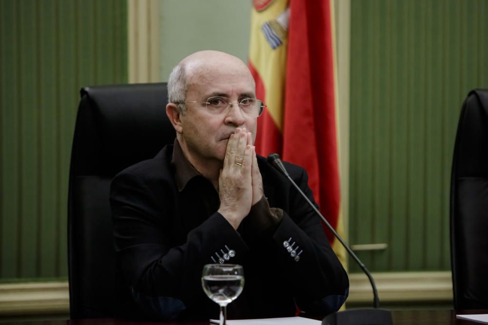 Areal comparece en la comisión de investigación sobre las autopistas de Ibiza