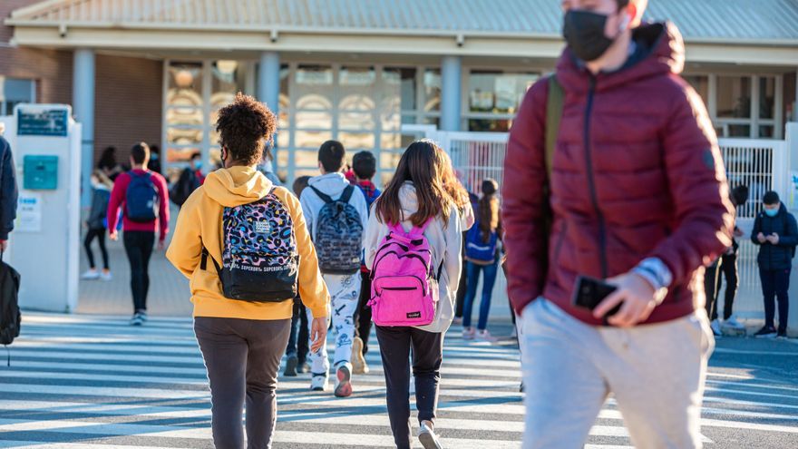 Educación contrata a 668 profesores más que este curso para dar todas las clases presenciales