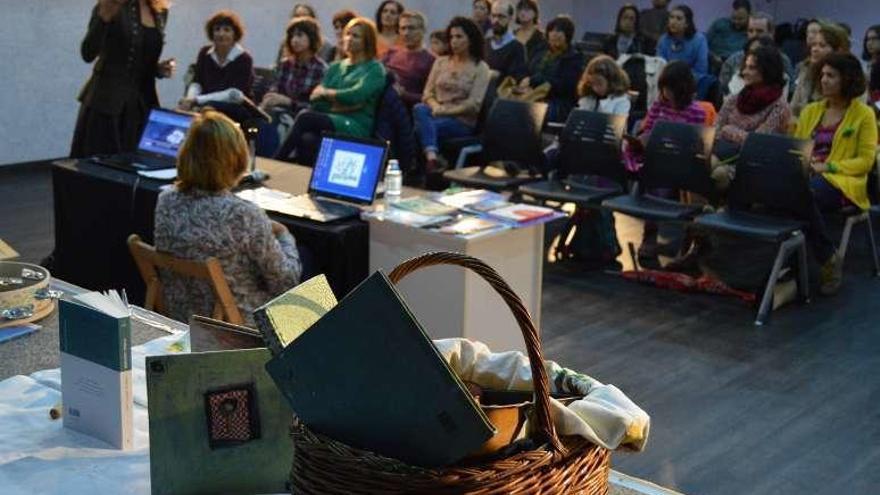 Acto de presentación del estudio, en Tomiño. // D. P.