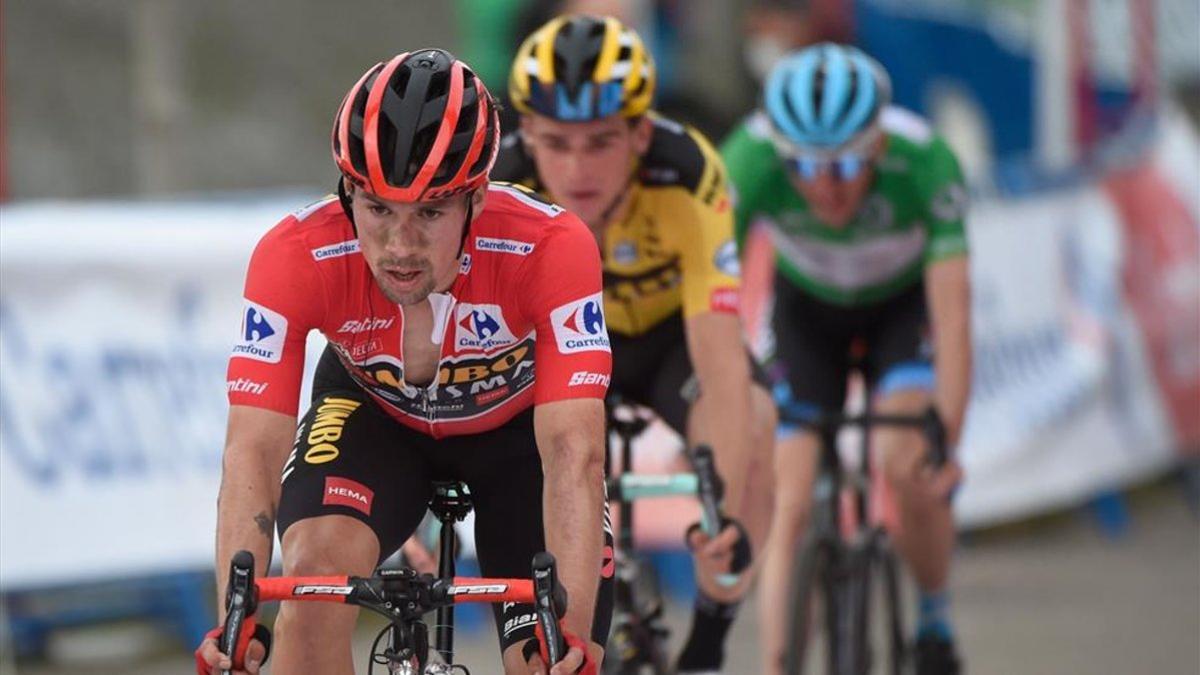 Roglic mantuvo el liderato de La Vuelta a España en una dura etapa.