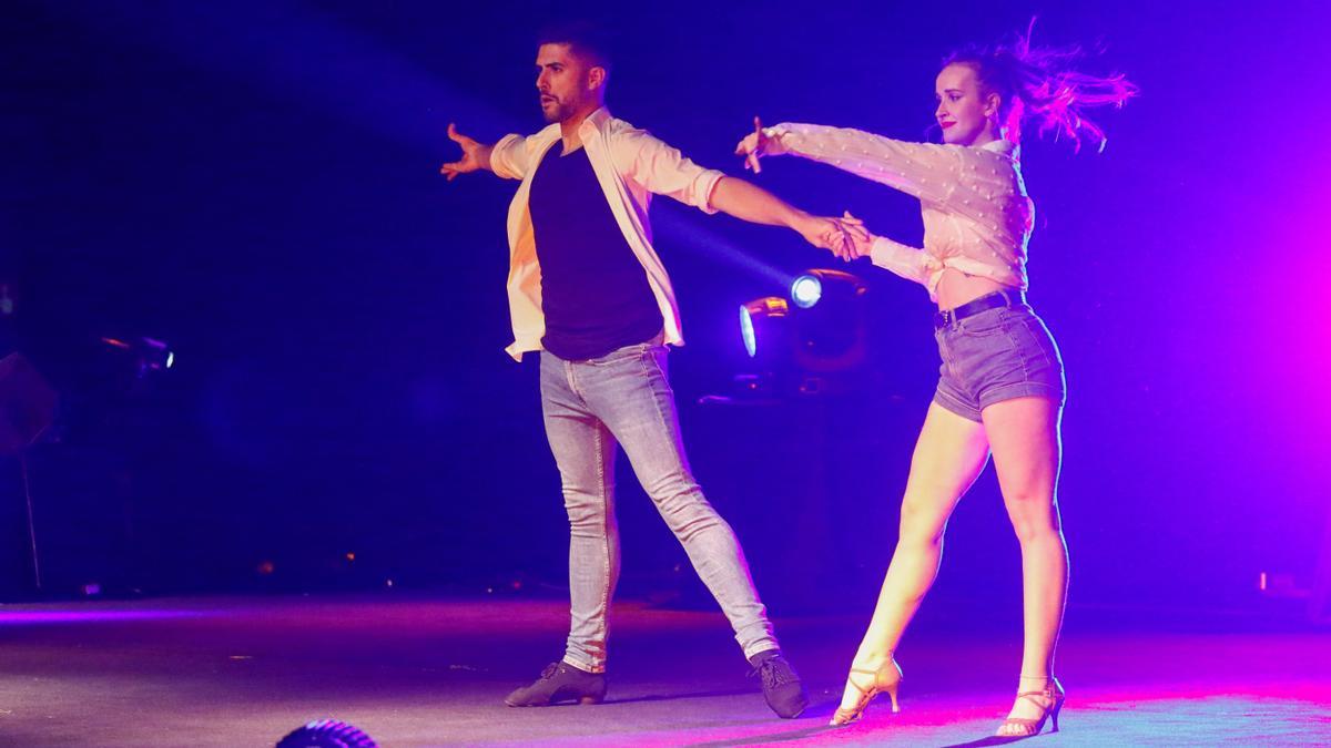 Una exhibición de baile ofrecida en el Auditorio de O Grove.