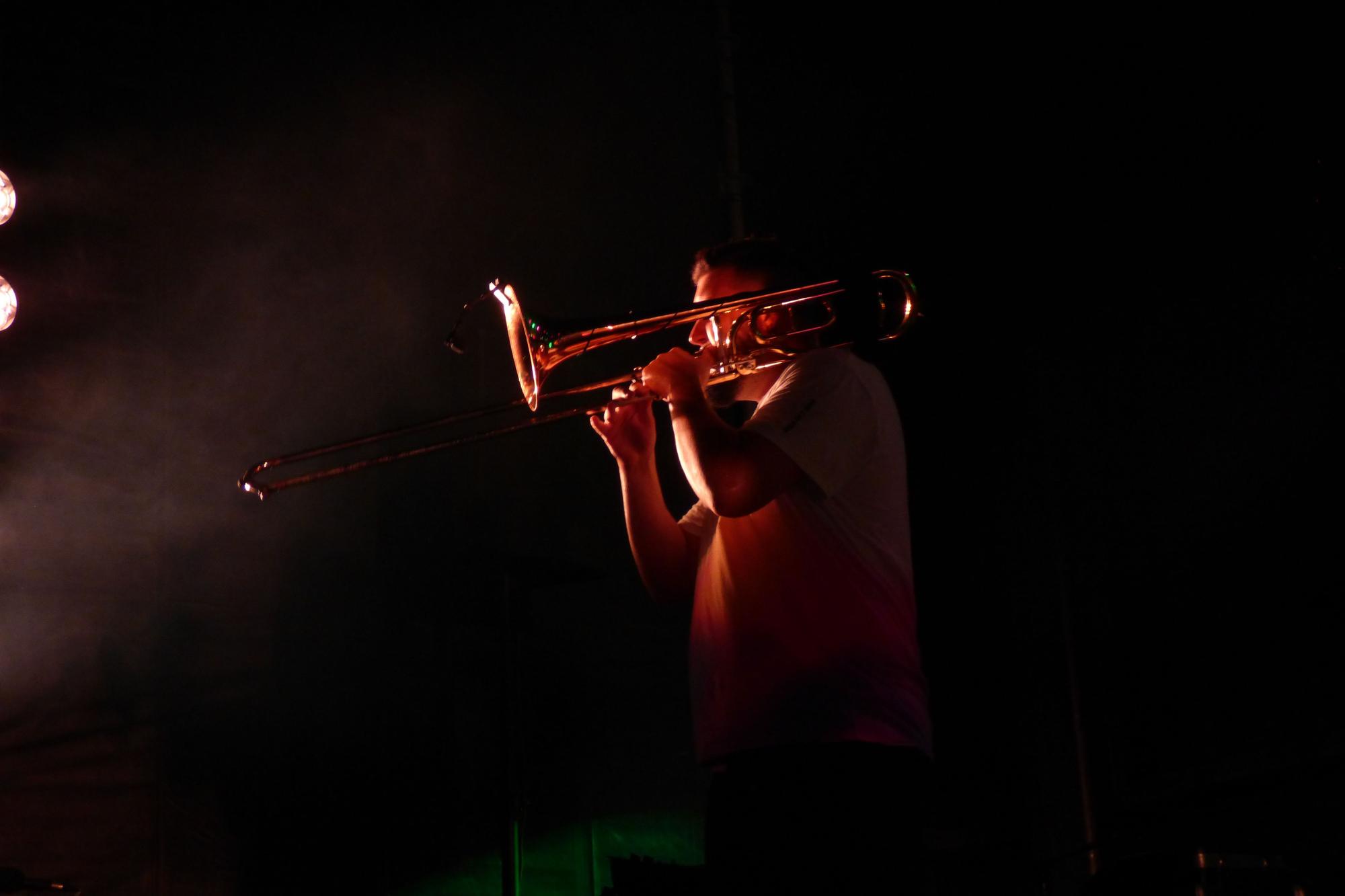 Figueres es desborda amb la tercera nit del festival acústica