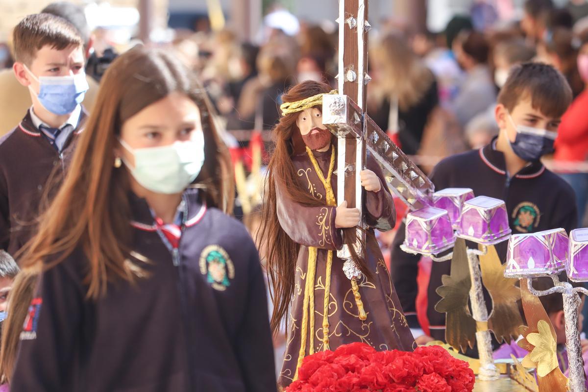 Procesión de los alumnos del colegio Diocesano de Santo Domingo de Orihuela