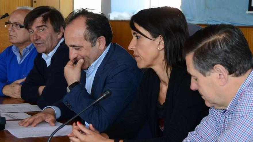 Fran Teixeira, José Luis Pérez Ouro, José Enrique Sotelo, Begoña Estévez y Manuel Camiña. // G. Núñez