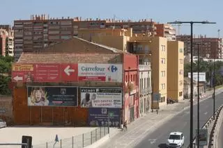 Vecinos llevan al Síndic el abandono de una zona pendiente de urbanizar desde hace 25 años en el Acceso Sur de Alicante