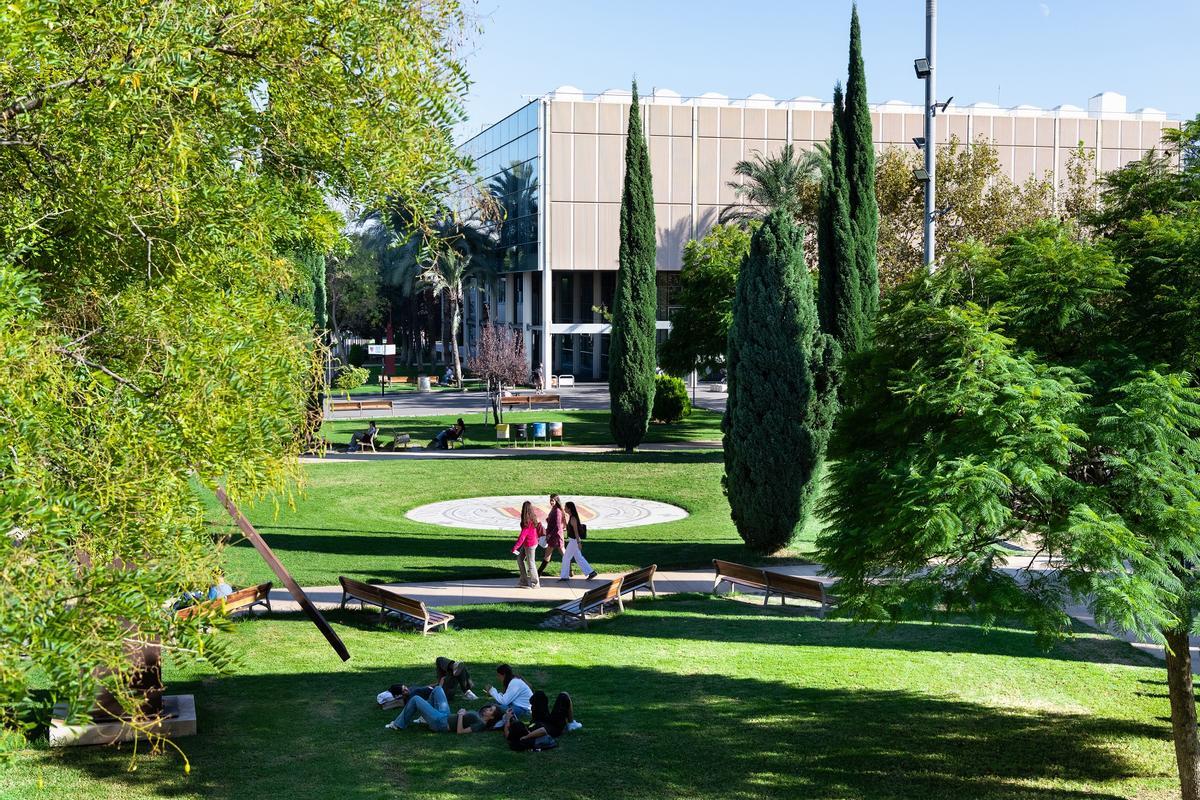El campus de Vera de la Universitat Politècnica de València dispone de 125.000 m2 de zonas verdes.