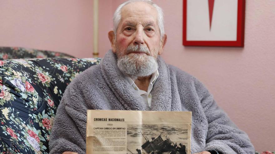 Pepe Castro es un vigués de 98 años que formó parte de la tripulación del barco gallego que faenó en Terranova.