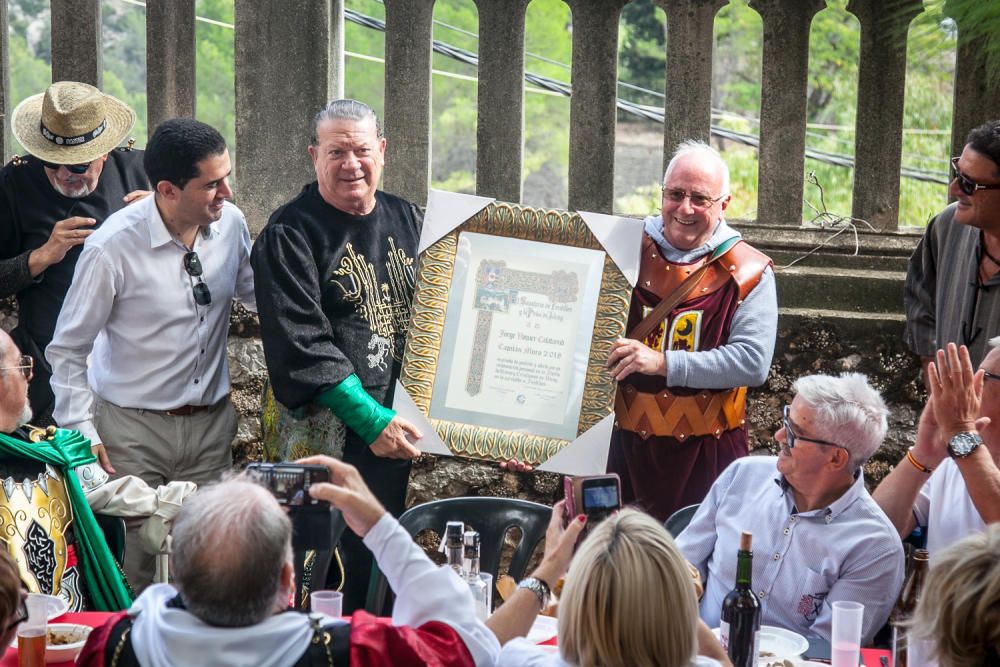 Fontilles vive los Moros y Cristianos de Alcoy