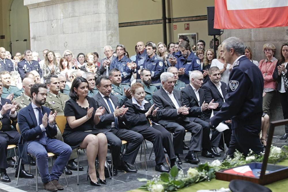 Acto de despedida en el Antiguo Instituto