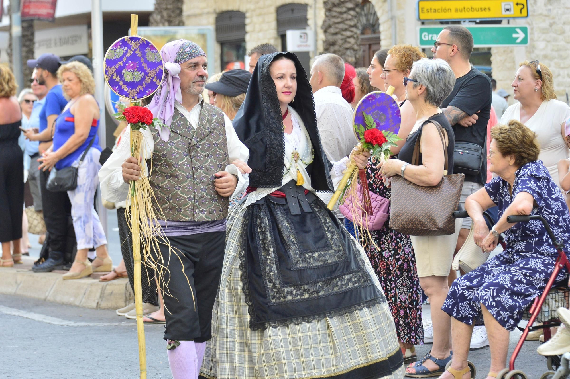 ofrenda de flores a la Virgen del Remedio