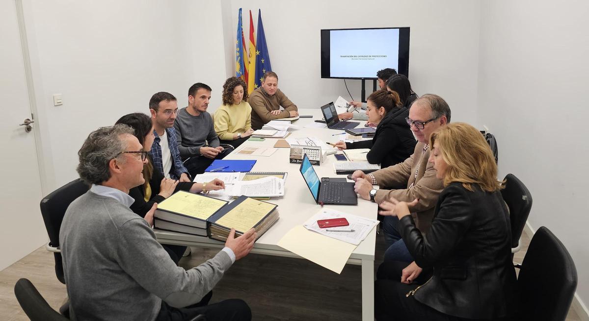 Reunión técnica para la revisión del catálogo