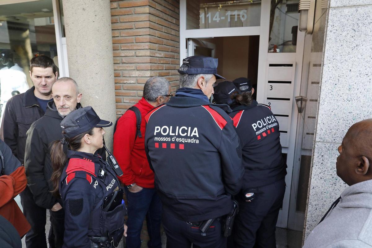 Les imatges del desnonament de 'Sisplau'