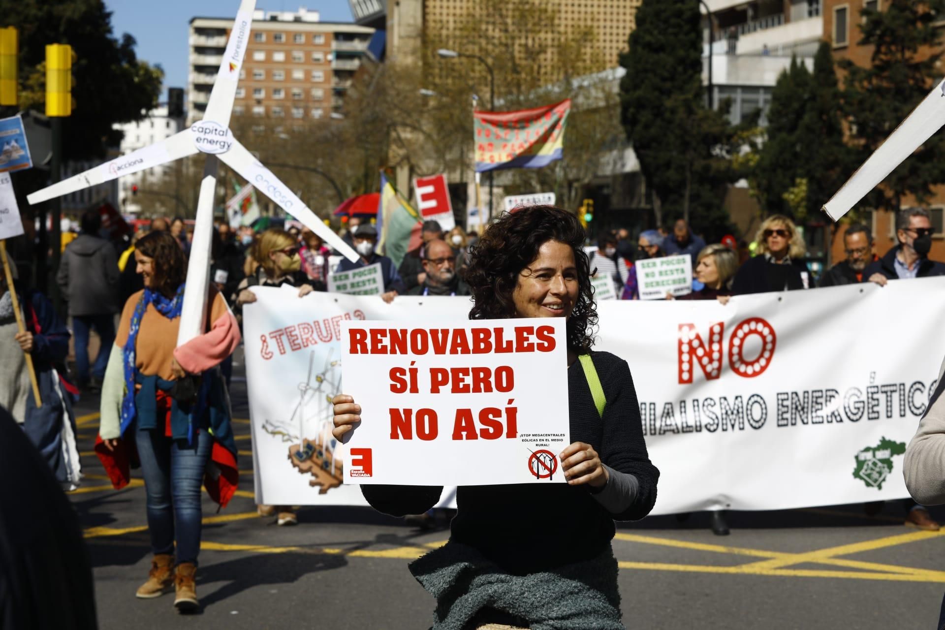 "Renovales sí, pero no así"