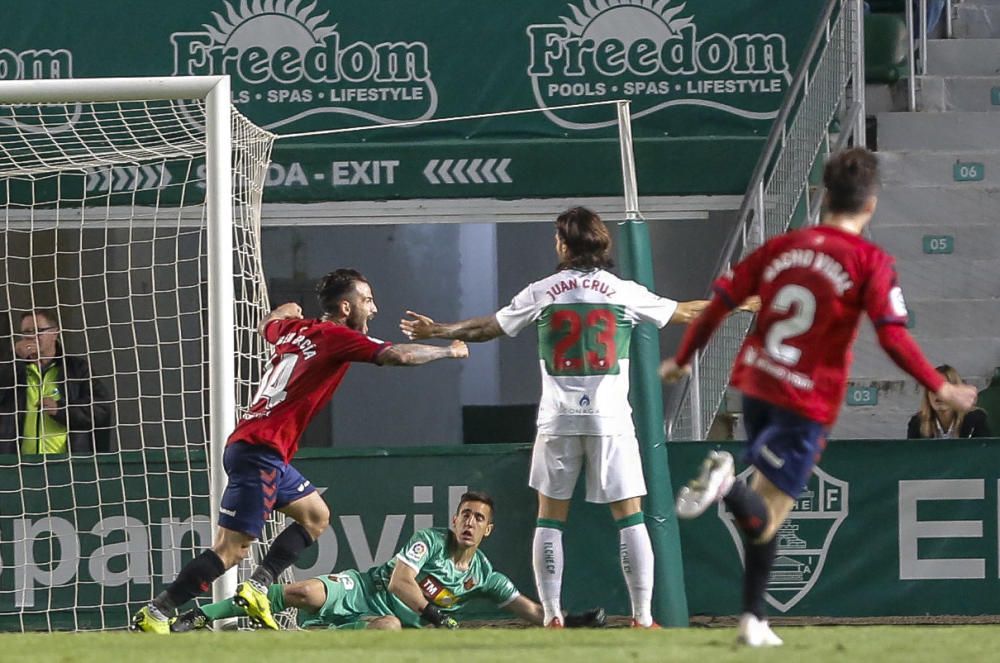 Los franjiverdes desperdician media docena de ocasiones tras un derroche de juego e intensidad y caen en el tramo final