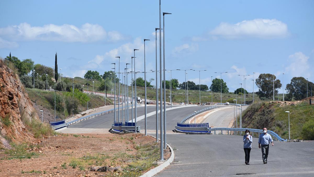 Parte del trazado ya asfaltado de la ronda Norte.