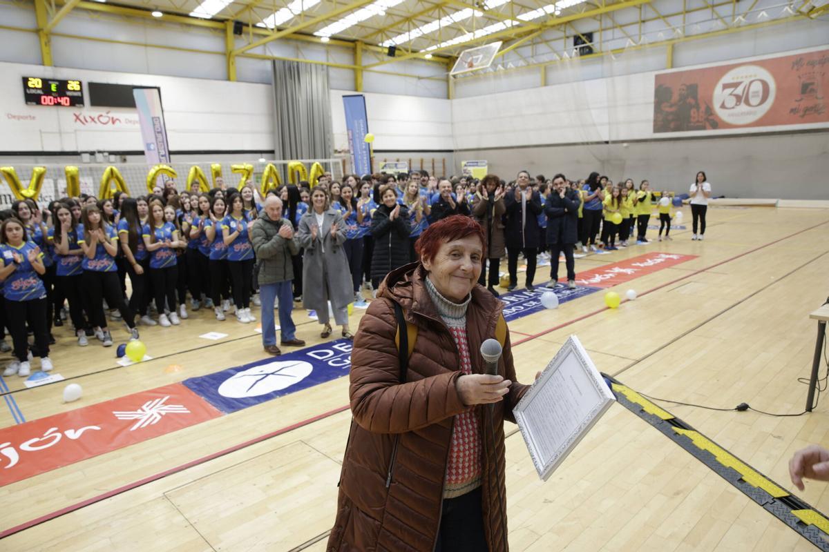 Gijón. Presentación de escuelas deportivas y equipos 2025/26 del CV La Calzada y 40 aniversario.