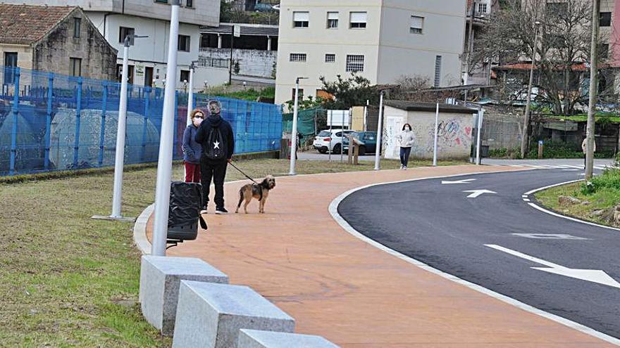 El nuevo tramo del paseo de Domaio, ya en uso.   | // GONZALO NÚÑEZ