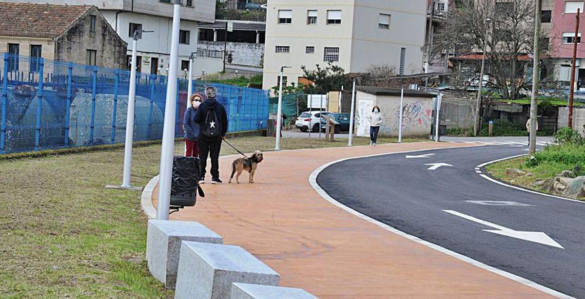 El nuevo tramo del paseo de Domaio, ya en uso. | // GONZALO NÚÑEZ