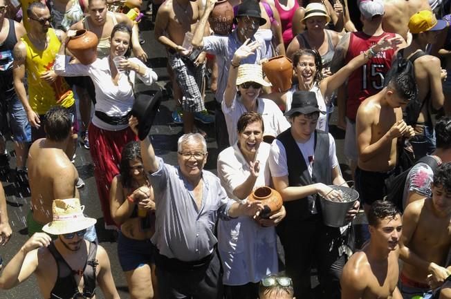 TRAIDA DEL AGUA 2016. LOMO MAGULLO. TELDE