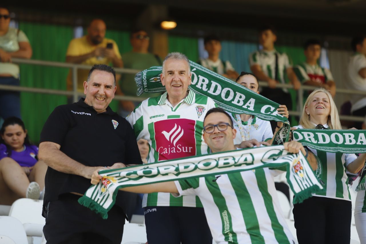 Córdoba CF-Mirandés: las imágenes de la afición en El Arcángel