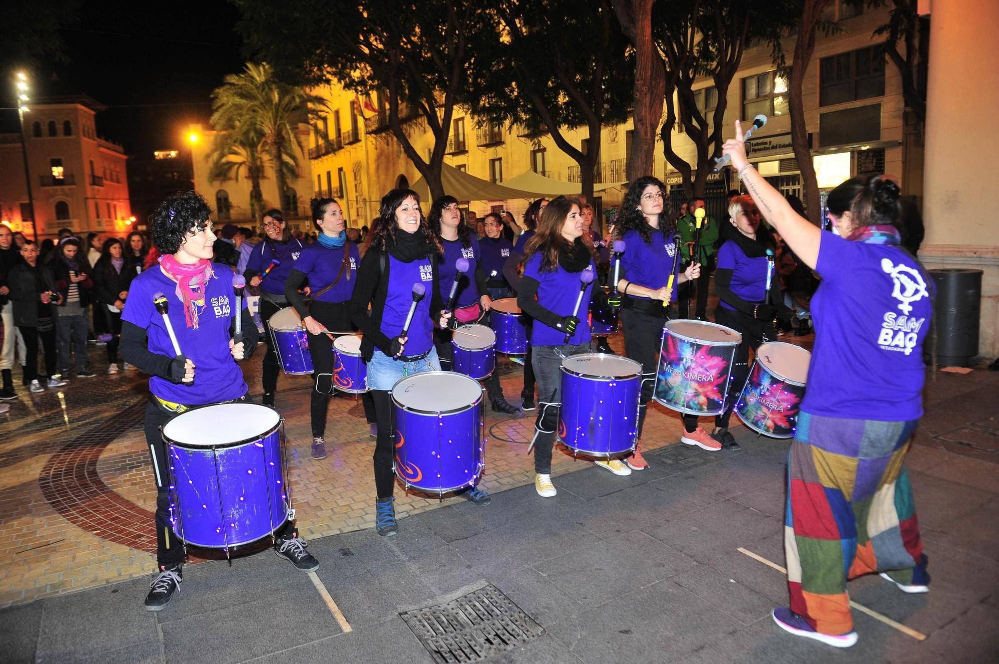 Manifestación por el 25N en Elche