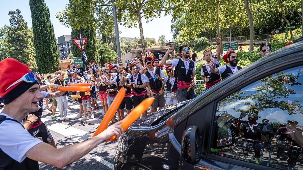 A PIE DE CALLE| Así se vive el ambiente en Montjuïc antes de la llegada de la segunda etapa del Tour de Francia