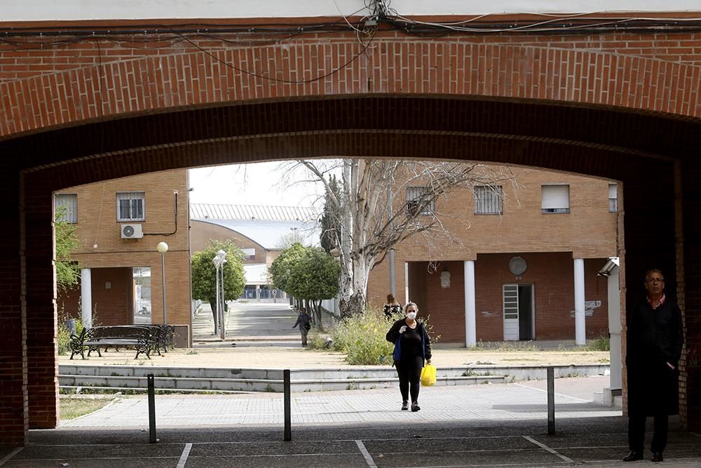 Calma tensa por el coronavirus en los barrios desfavorecidos