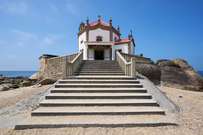 Capilla del Señor de la Piedra, Miramar, Portugal