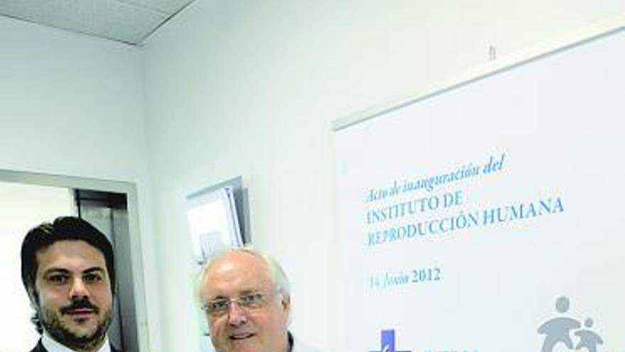 Ignacio Arnott, a la derecha, junto a José Landeira.