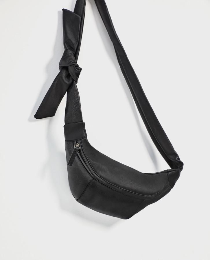 La riñonera es tendencia Zara