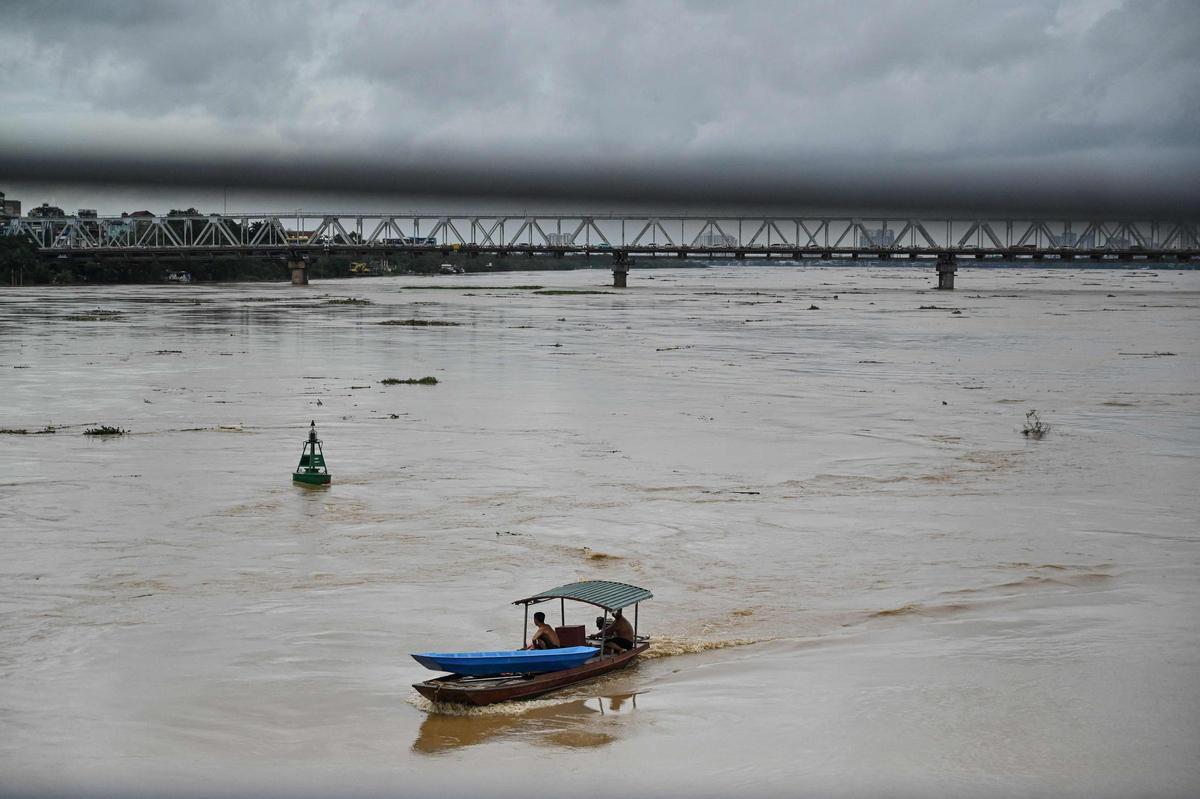 El tifón Yagi deja casi 100 muertos en Vietnam