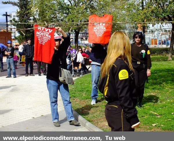 GALERÍA DE FOTOS - Las mejores imágenes de las Mascletás de Magdalena