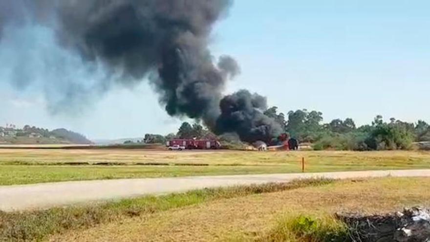 El humo negro que cubrió la pista del aeropuerto de Vigo