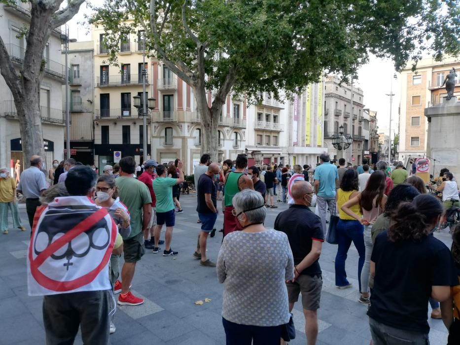 Acte contra la monarquia a la Rambla de Figueres