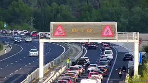 Els accidents compliquen la tornada a Barcelona: l’AP-7 i la C-32, les autopistes més afectades