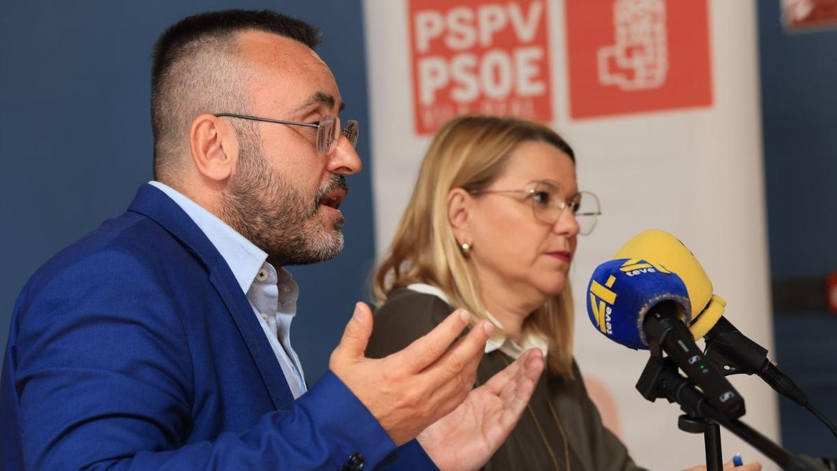 Benlloch y Gómez han criticado duramente la ausencia de inversiones para los proyectos que reclamó al Consell el consistorio por unanimidad.