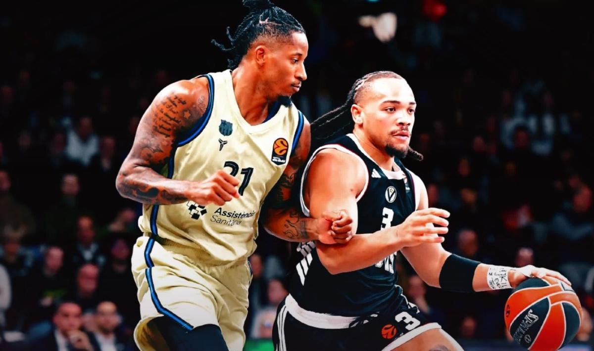 Will Clyburn trata de frenar a Carsen Edwards