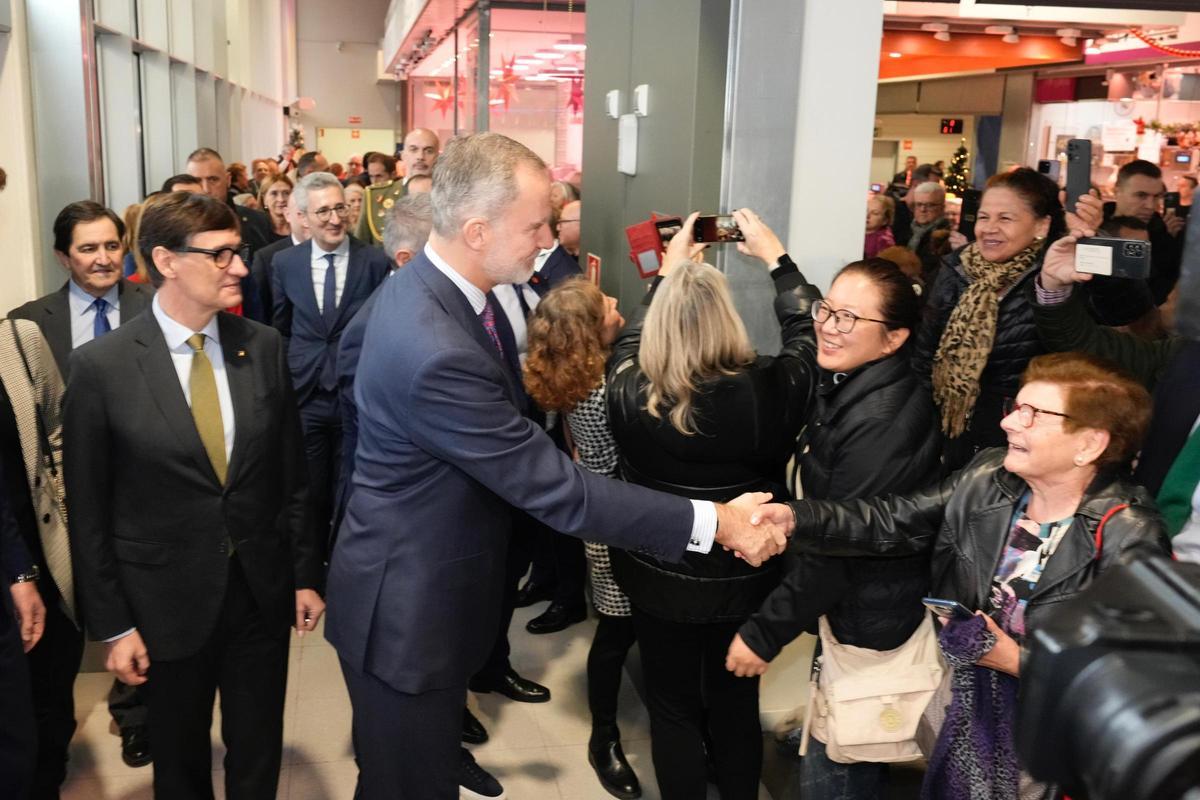 El rey Felipe VI visita LHospitalet