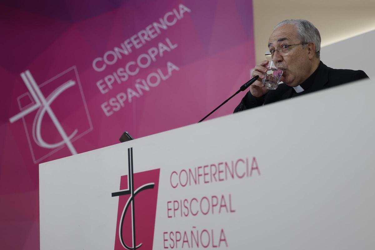 l secretario general y portavoz de la CEE, Francisco César García Magán.