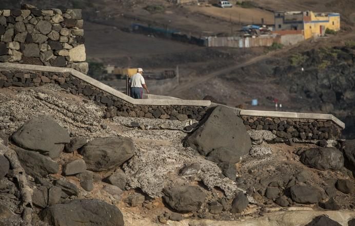 LAS PALMAS DE GRAN CANARIA A26/05/2017. Sendero de la ciudad de LPGC. Ruta azul desde el monumento al Atlante hasta la Bahía del Confital. FOTO: J.PÉREZ CURBELO